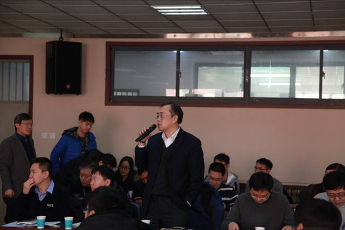 CCF天津执委、南大通用公司赵伟副总经理发言 CCF天津执委、南大通用公司赵伟副总经理发言